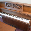 1989 Affordable Samick console piano and bench - Upright - Console Pianos